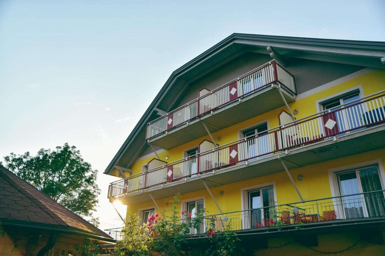 Pogoeriacherhof Hotel Latschach ober dem Faakersee Buitenkant foto